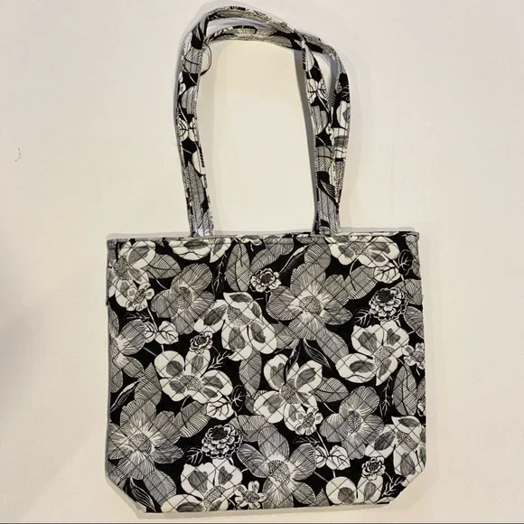NWT Vera Bradley Tote Bag in Signature Cotton, Bedford Blooms - Picture 5 of 16